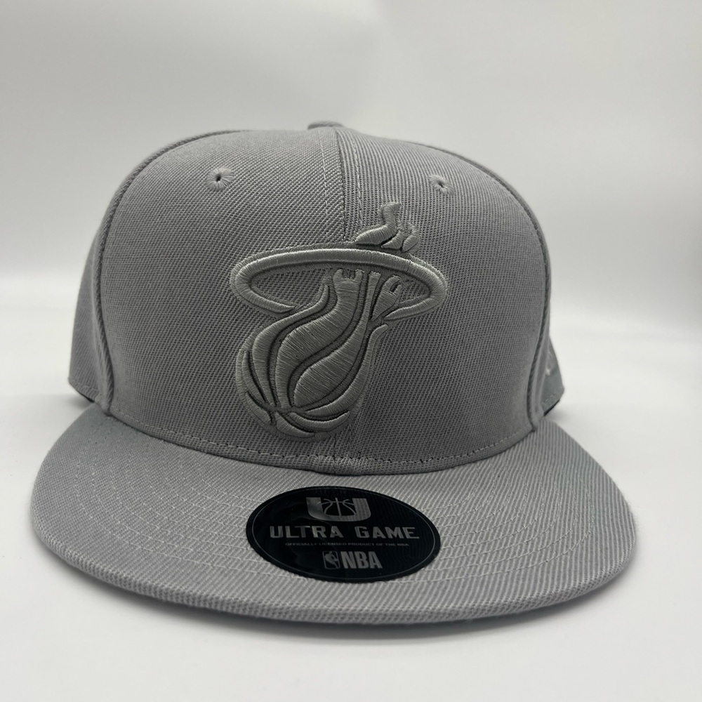 HAT CAP ULTRA GAME NBA MIAMI HEAT COLOR GREY GREY